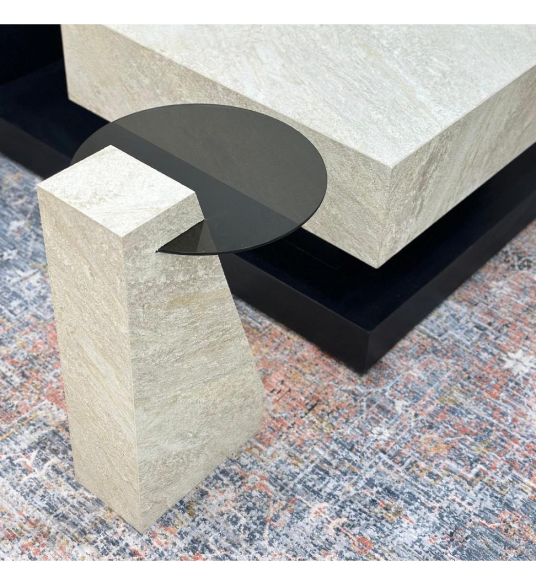 طقم طاولات 5قطع سطح بديل حجر قاعده خشب قشرة السنديان اسود طقم طاولات 5قطع سطح بديل حجر قاعده خشب قشرة السنديان اسود