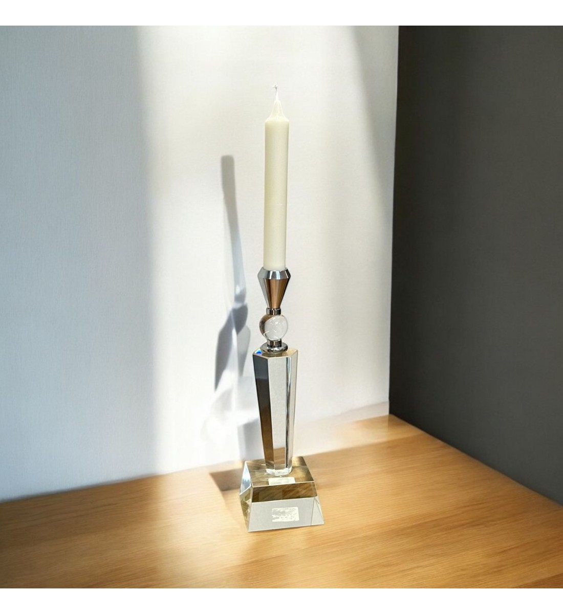 شمعدان كرستال تصميم انيق26×26×1سم 