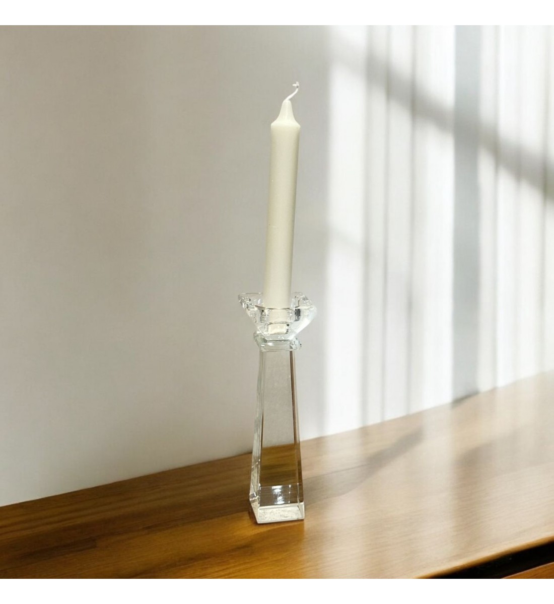 شمعدان كرستال تصميم انيق19×5×5سم 