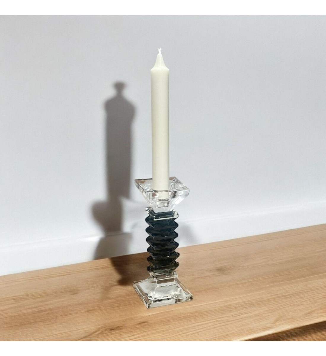 شمعدان كرستال تصميم انيق16×6×6سم 
