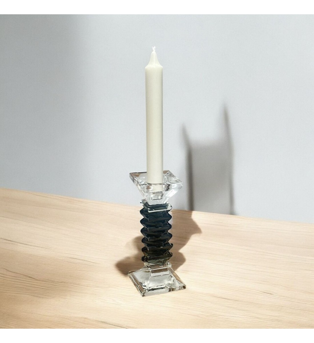شمعدان كرستال تصميم انيق16×6×6سم 