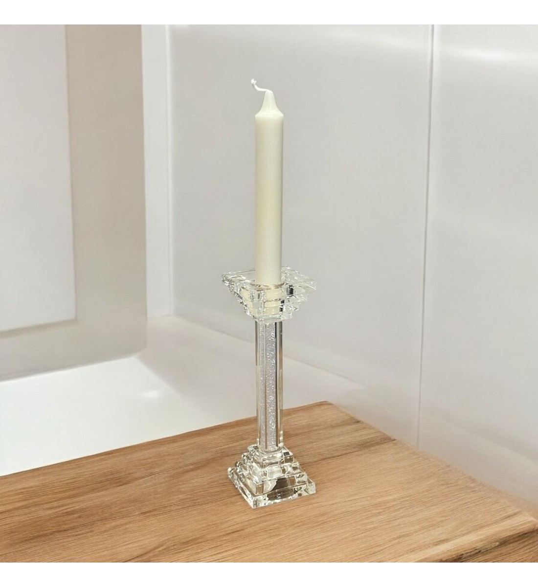 شمعدان كرستال تصميم انيق19×6×6سم 