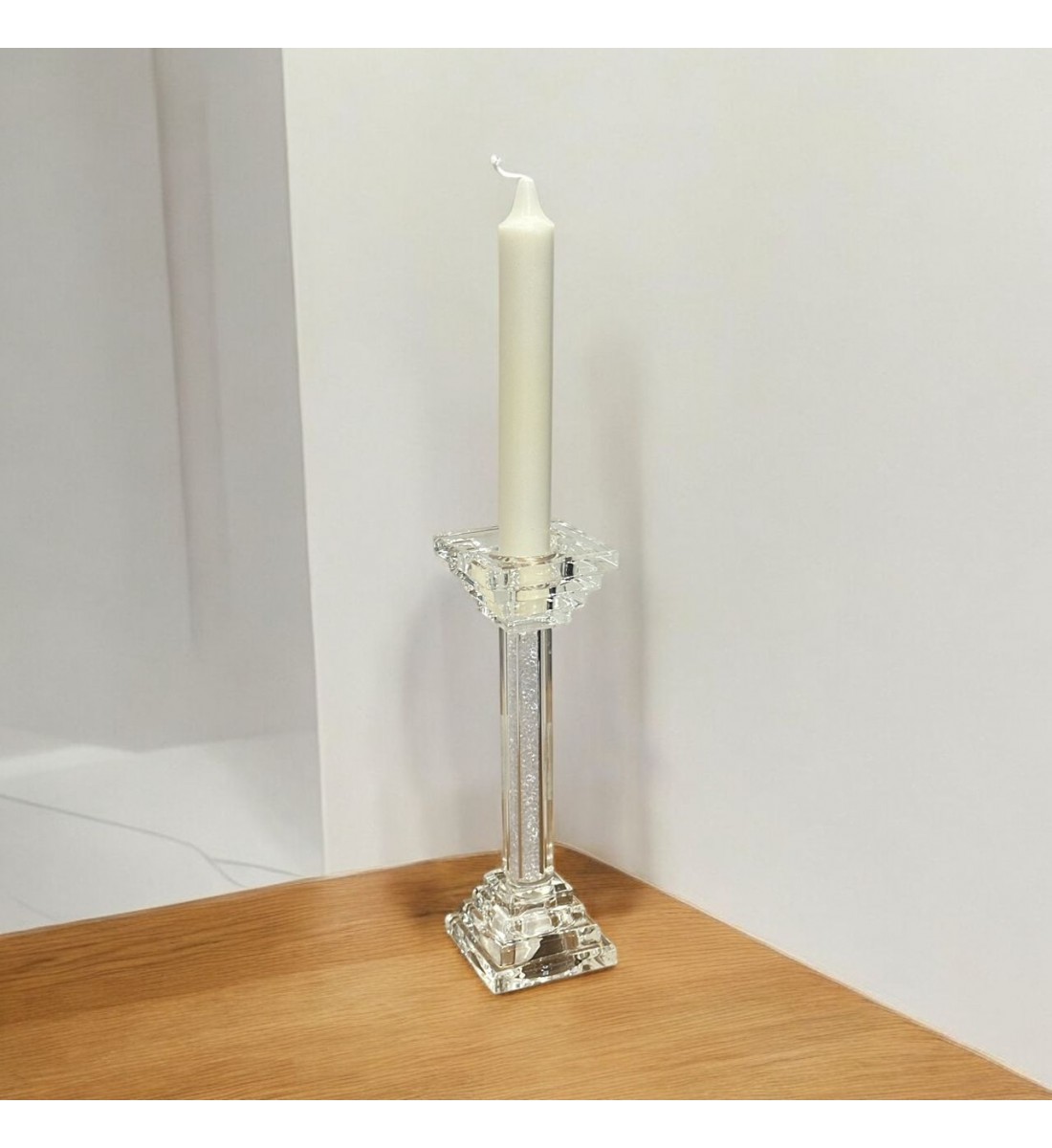 شمعدان كرستال تصميم انيق19×6×6سم 