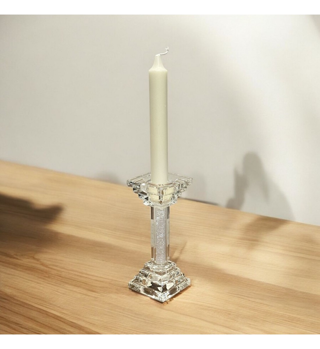 شمعدان كرستال تصميم انيق15×6×6سم 