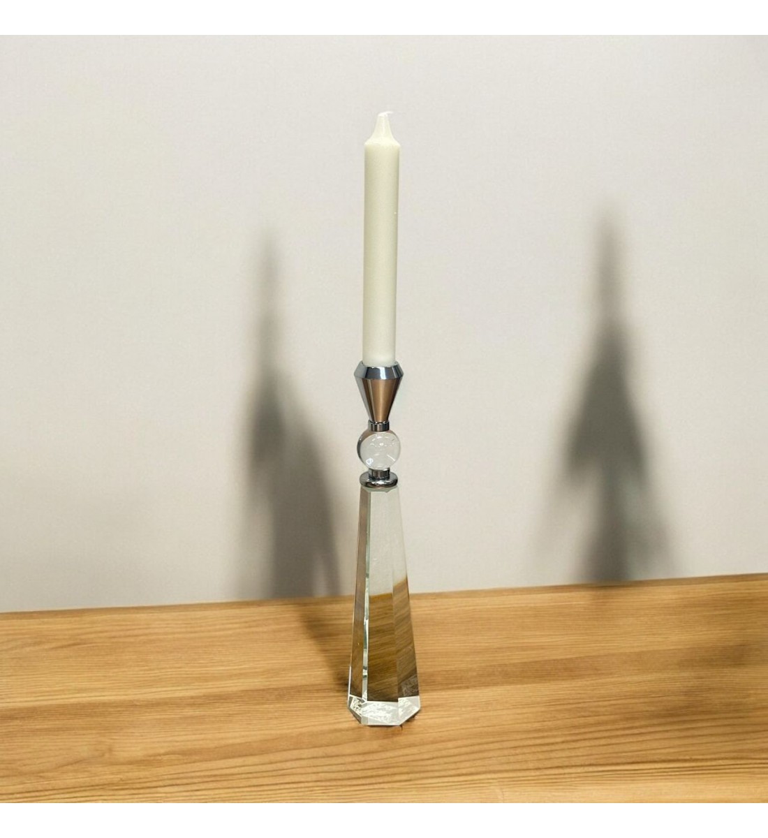 شمعدان كرستال تصميم انيق 26×2×2سم 