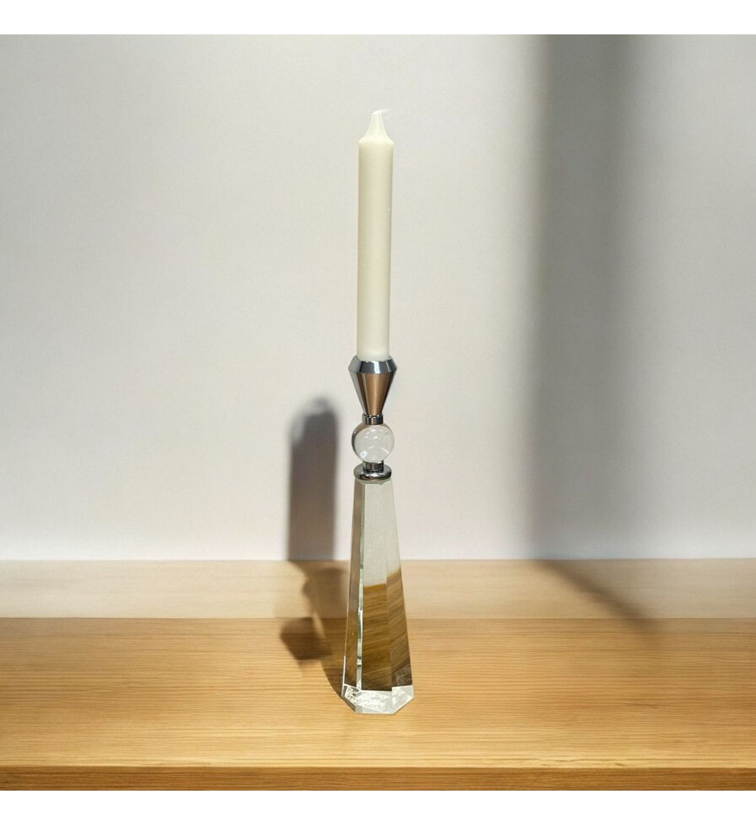شمعدان كرستال تصميم انيق 26×2×2سم 