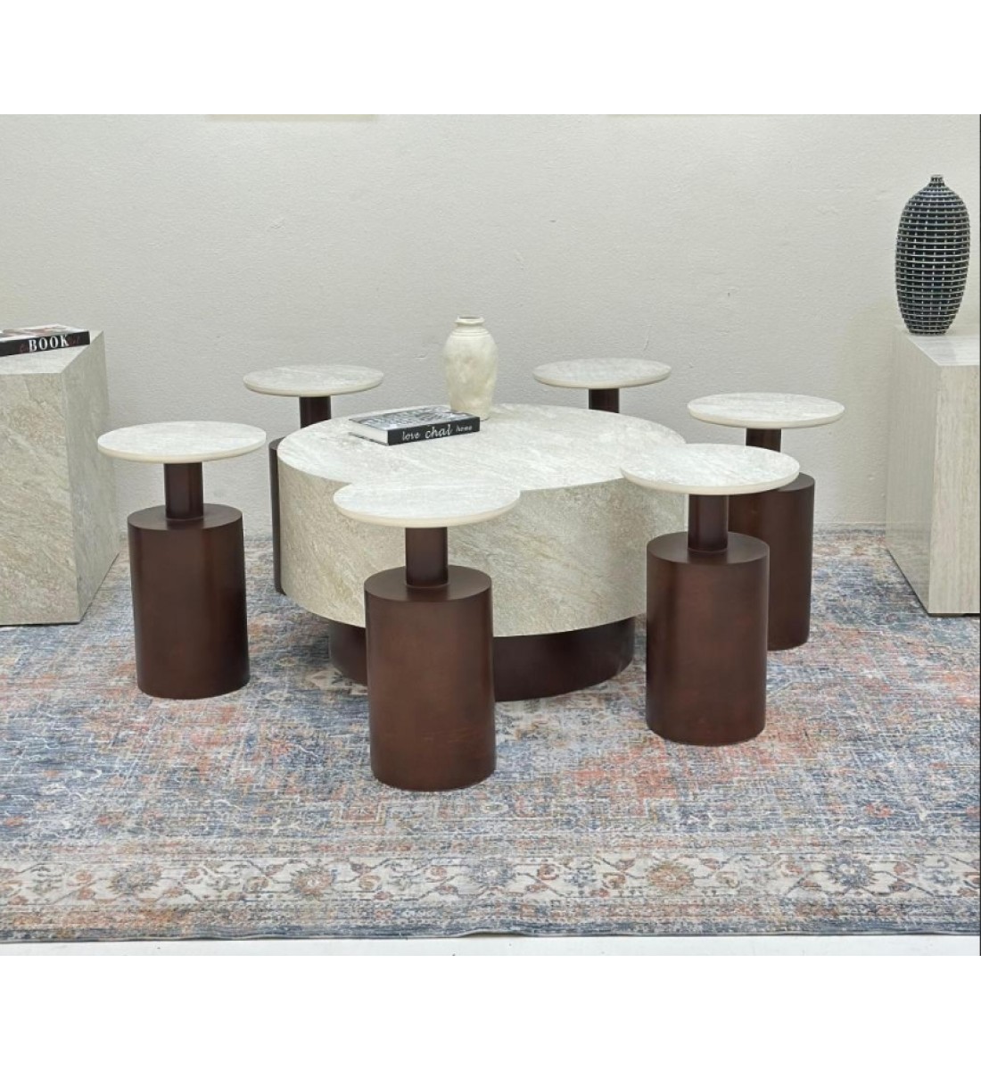 طقم طاولات اسطواني 7قطع سطح بديل الحجر سطح خشن قاعدة خشب لون بني طقم طاولات اسطواني 7قطع سطح بديل الحجر سطح خشن قاعدة خشب لون بني