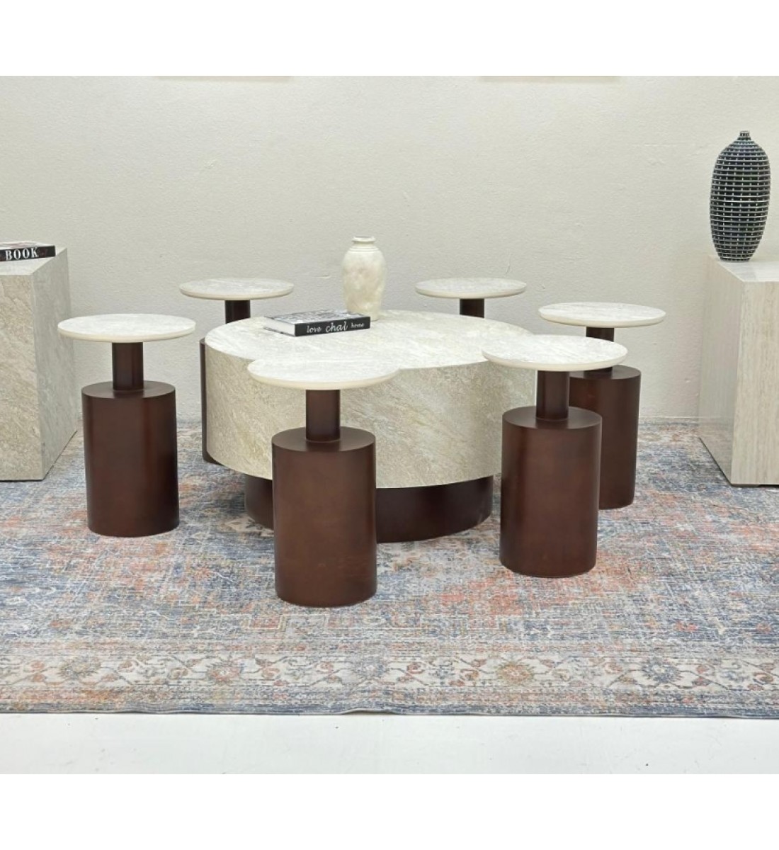 طقم طاولات اسطواني 7قطع سطح بديل الحجر سطح خشن قاعدة خشب لون بني طقم طاولات اسطواني 7قطع سطح بديل الحجر سطح خشن قاعدة خشب لون بني