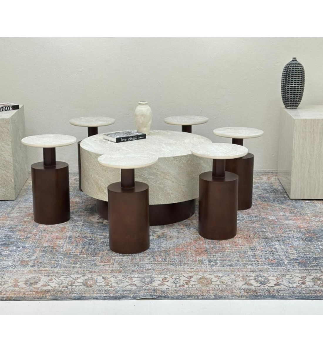 طقم طاولات اسطواني 7قطع سطح بديل الحجر سطح خشن قاعدة خشب لون بني طقم طاولات اسطواني 7قطع سطح بديل الحجر سطح خشن قاعدة خشب لون بني