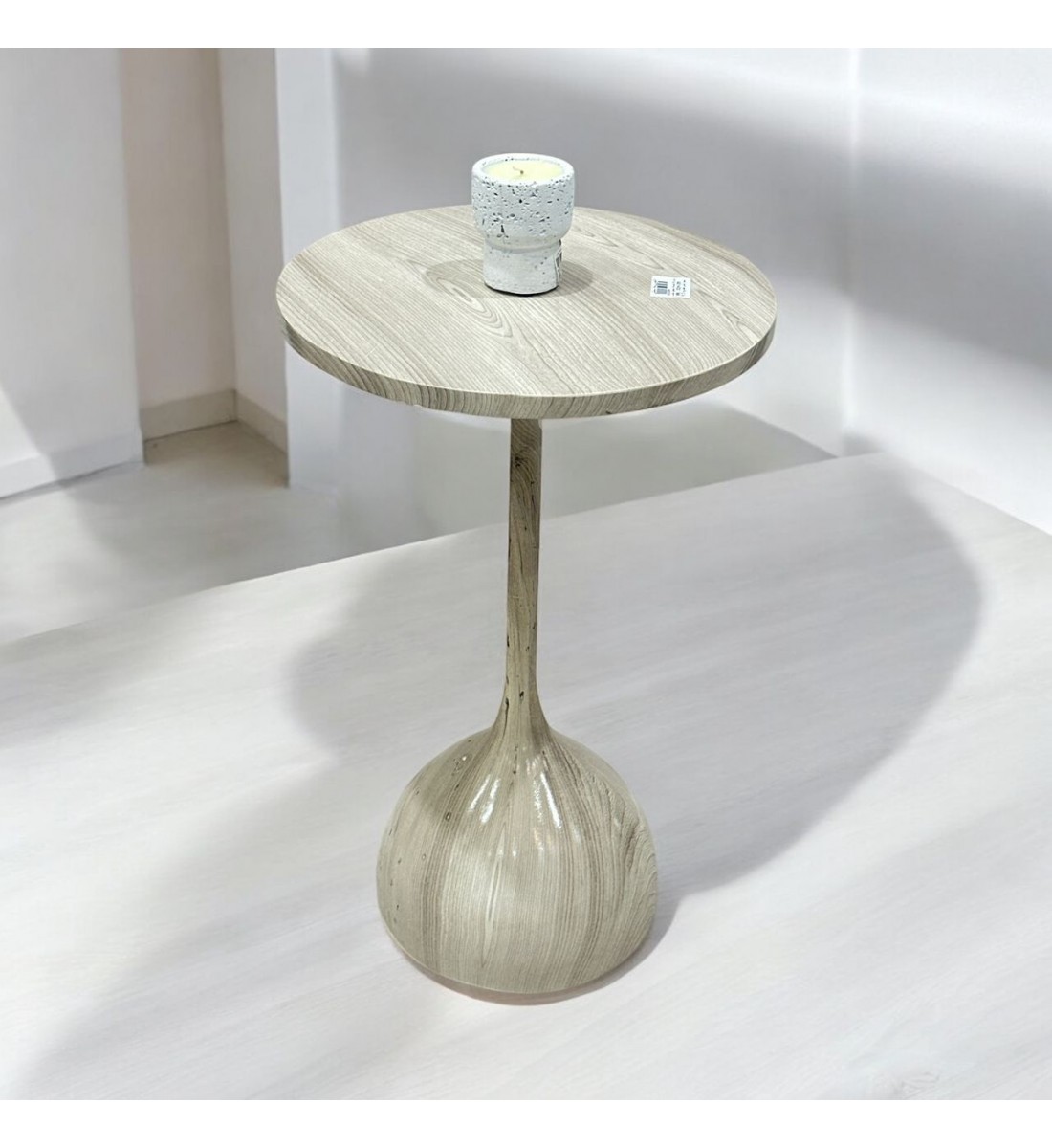 طاولة خدمة سطح خشب بيج مخطط  مقاس 35×35×55سم 