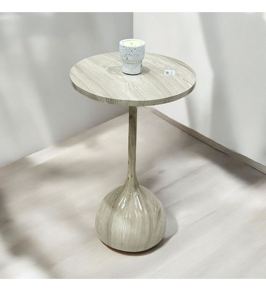 طاولة خدمة سطح خشب بيج مخطط  مقاس 35×35×55سم 