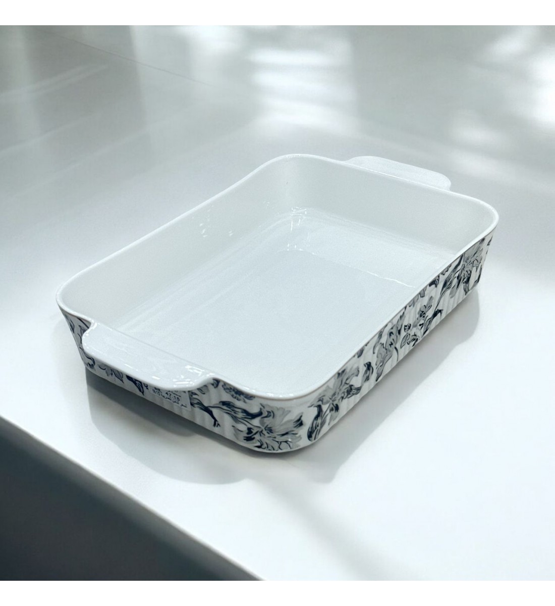 Blue rose oven tray 36 x 20 x 6 cm