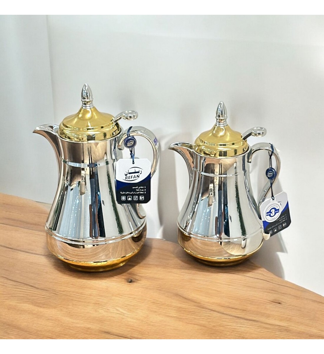 طقم ترامس يتصميم عصري باللون الفضي والذهبي طقم ترامس يتصميم عصري باللون الفضي والذهبي