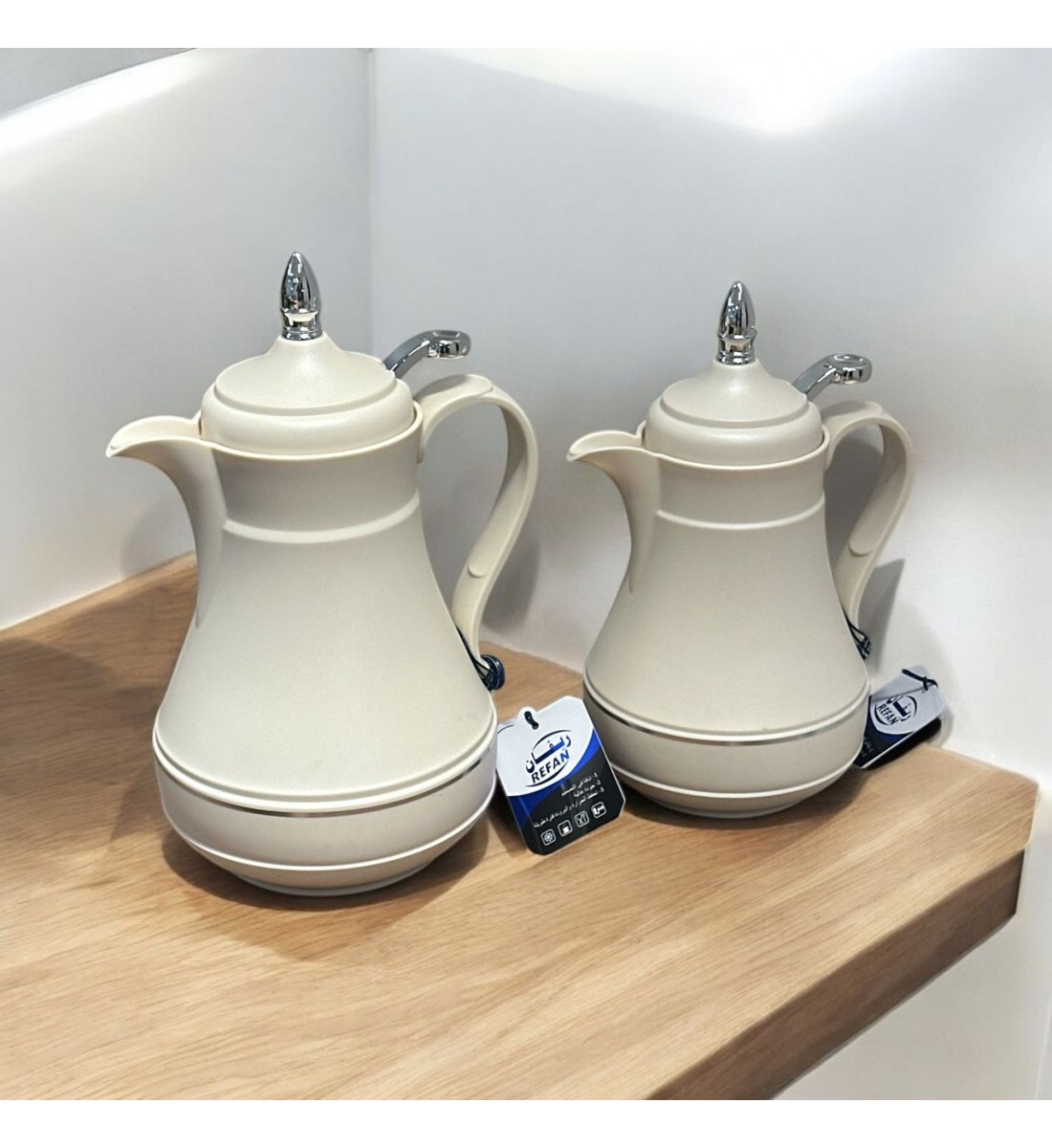  طقم ترامس يتصميم عصري باللون الابيض 