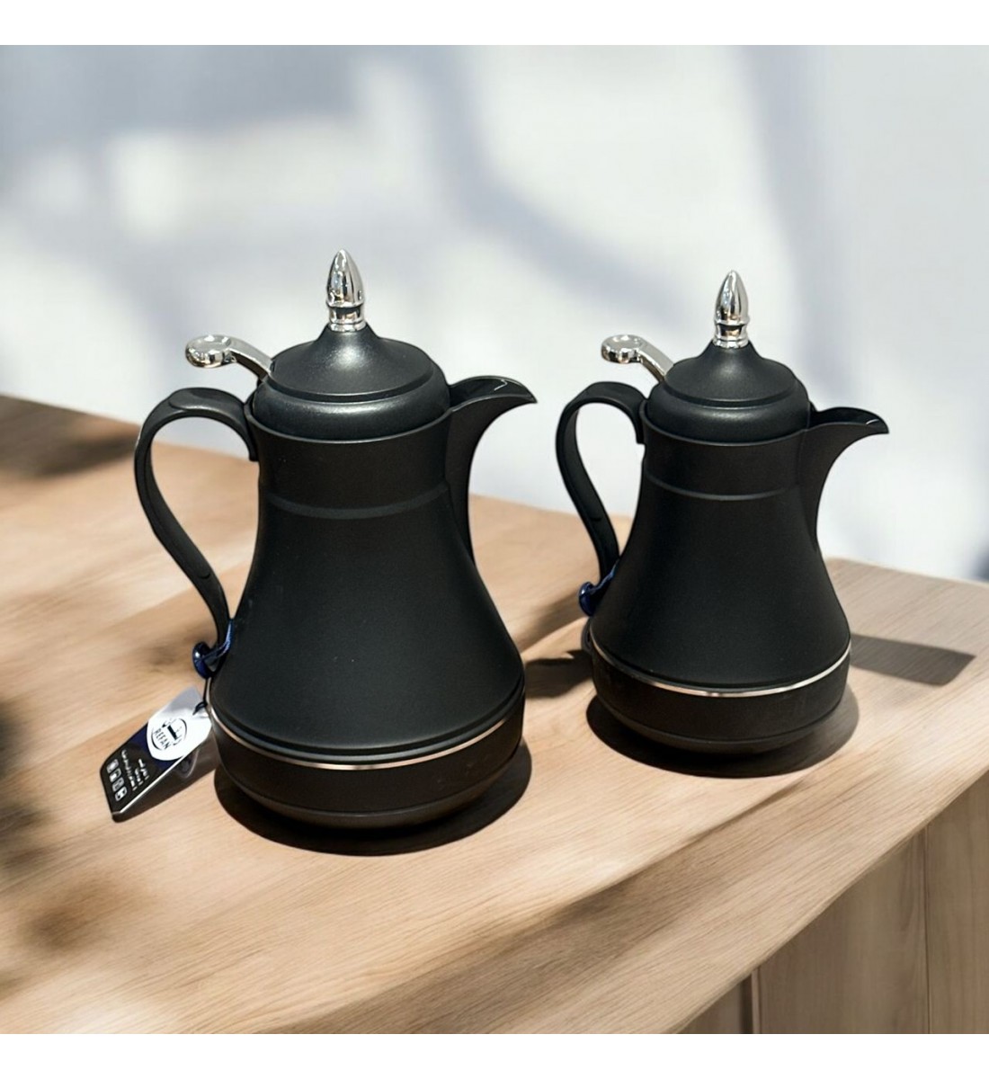 طقم ترامس يتصميم عصري باللون الاسود طقم ترامس يتصميم عصري باللون الاسود