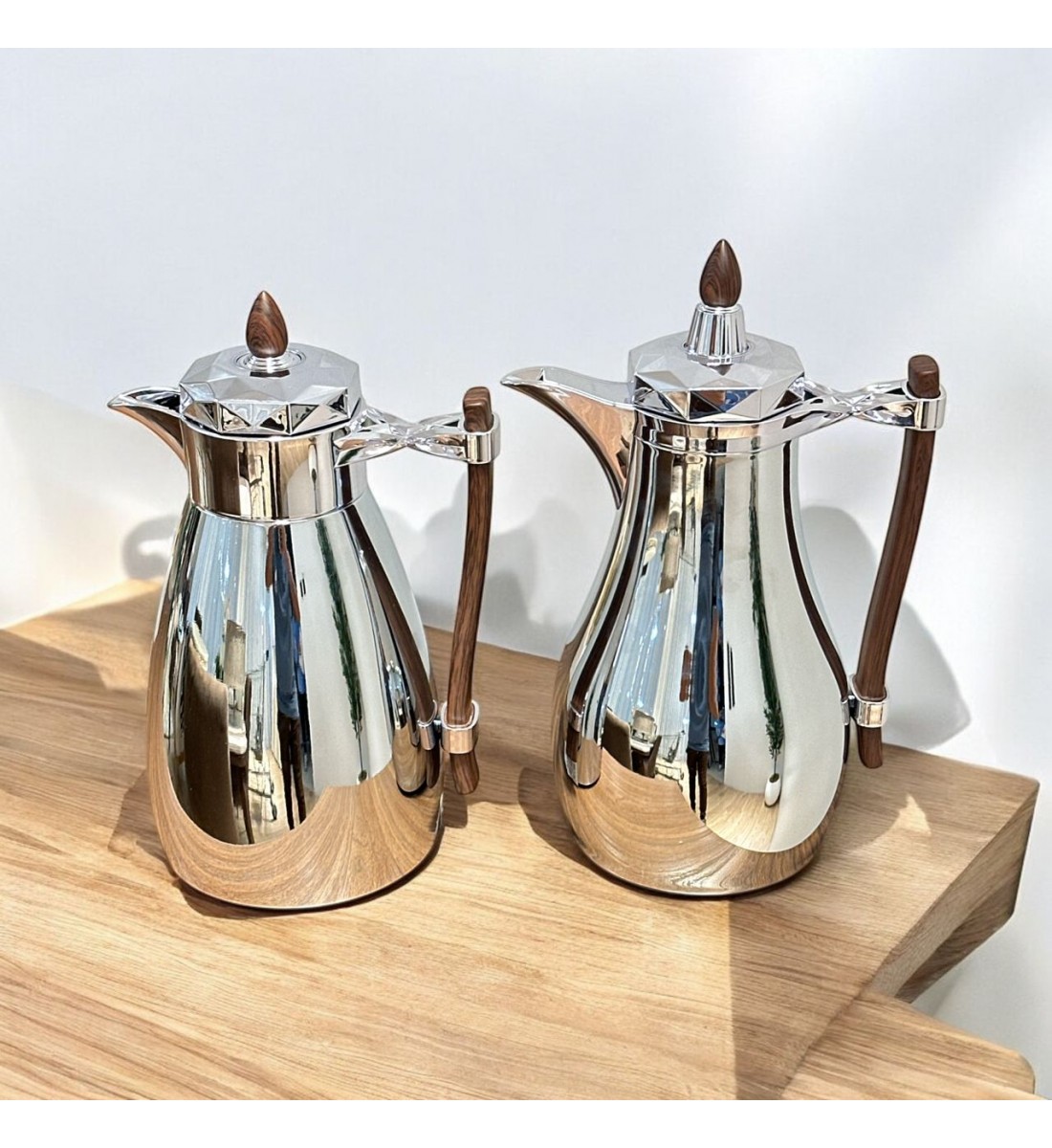 طقم ترامس يتصميم عصري الدانة كروم فضي ممسك خشب طقم ترامس يتصميم عصري الدانة كروم فضي ممسك خشب