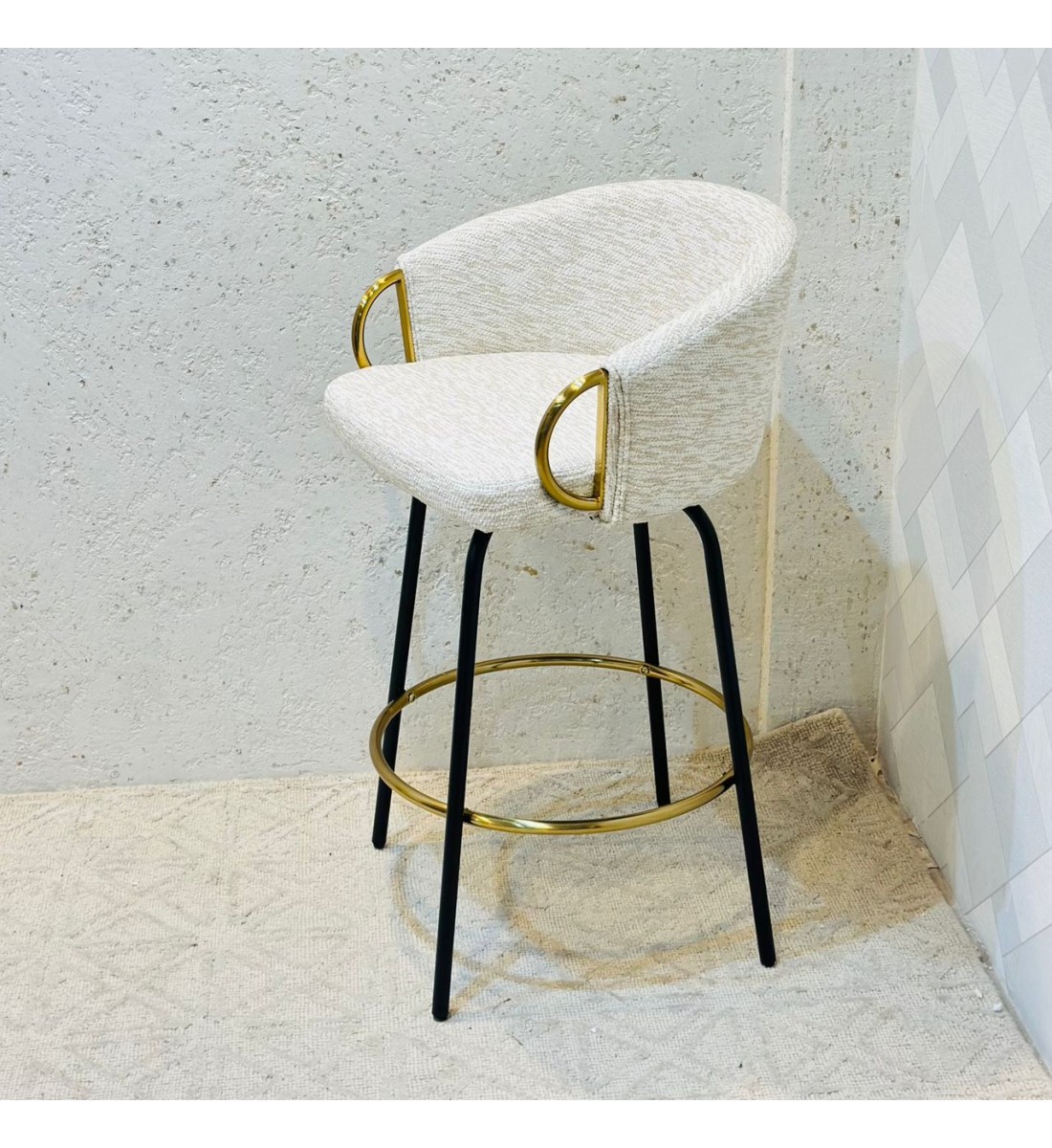 كرسي بار مرتفع  قماش بوكلية حديد  75×55×50سم 