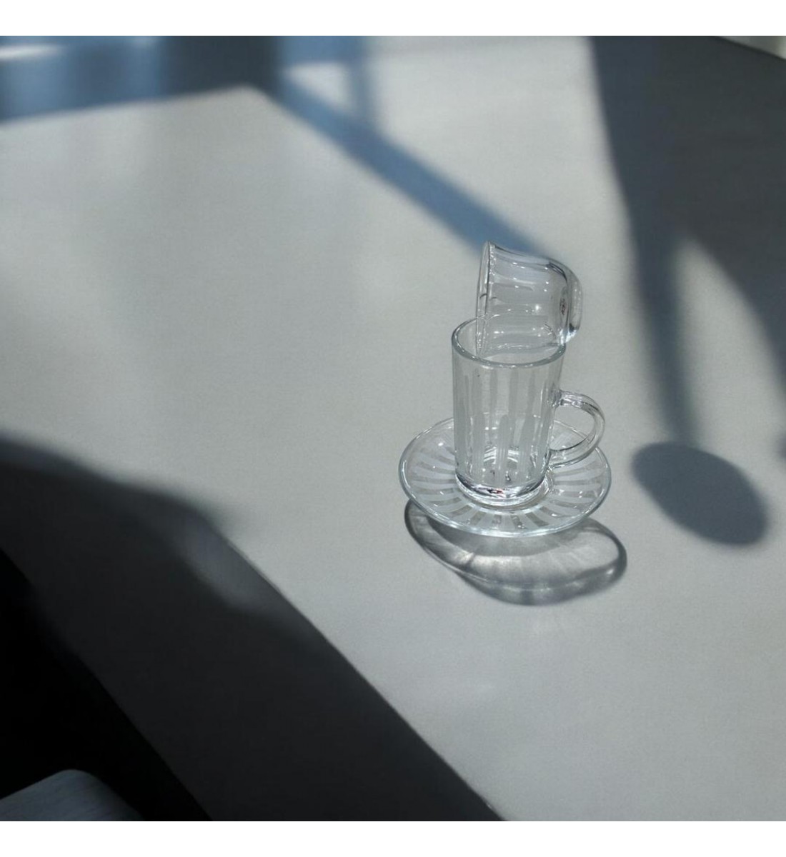 طقم كاسات وفناجين مع الصحن 18قطعه