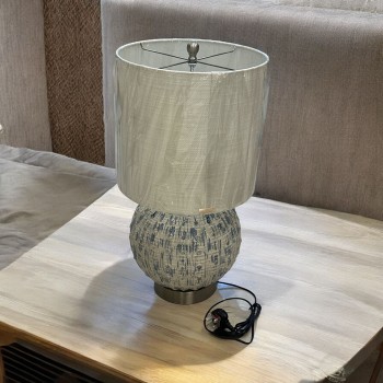 A jug with a sleek and unique design 66×35×35 cm