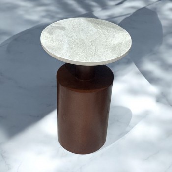 طاولة تقديم اسطواني  سطح بديل الحجر  ملمس خشن قاعدة خشب لون بني 55×35×35سم 