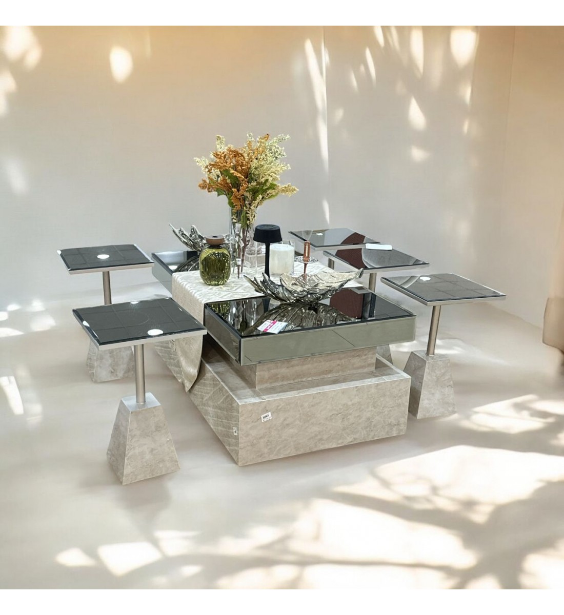 طقم طاولات قهوه وتقديم هرمي مربع زجاج 7قطع طقم طاولات قهوه وتقديم هرمي مربع زجاج 7قطع