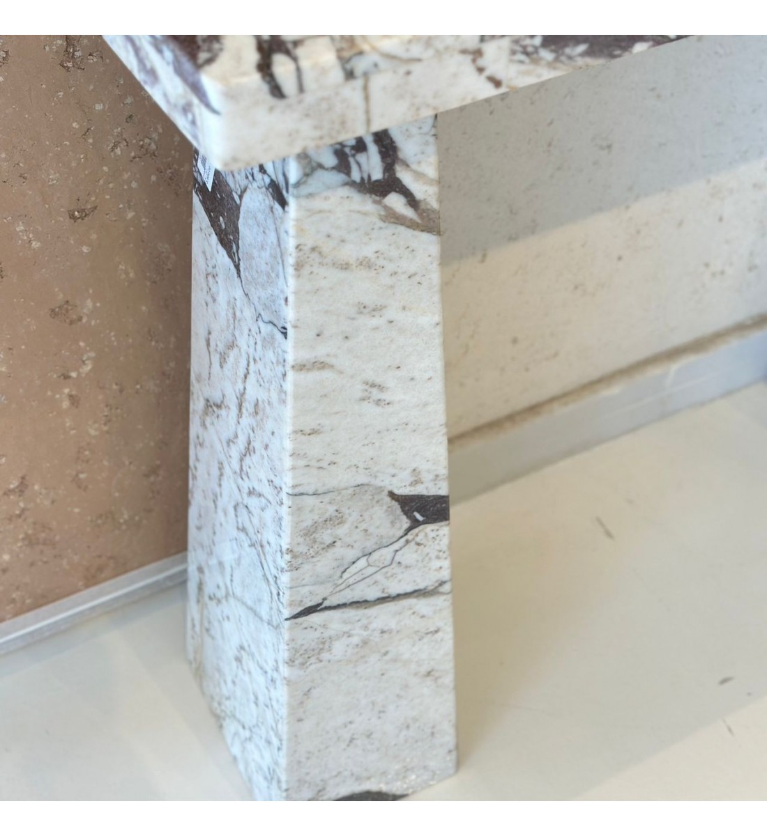 طاولة كونسول رخام 120×35×90 (منتج تفصيل ) طاولة كونسول رخام 120×35×90 (منتج تفصيل )