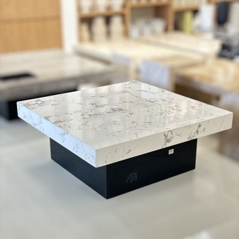 طاولة بتصميم انيق رخام - ابيض قاعده خشب الجوز واسود 100×100×40سم (منتج تفصيل )