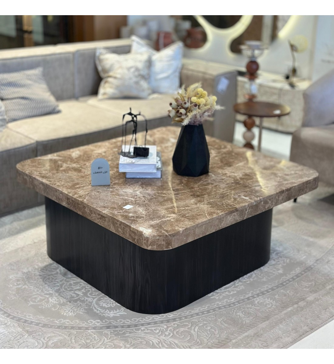 طاولة بتصميم انيق رخام - بني قاعده خشب واسود 100×100×45سم (منتج تفصيل )