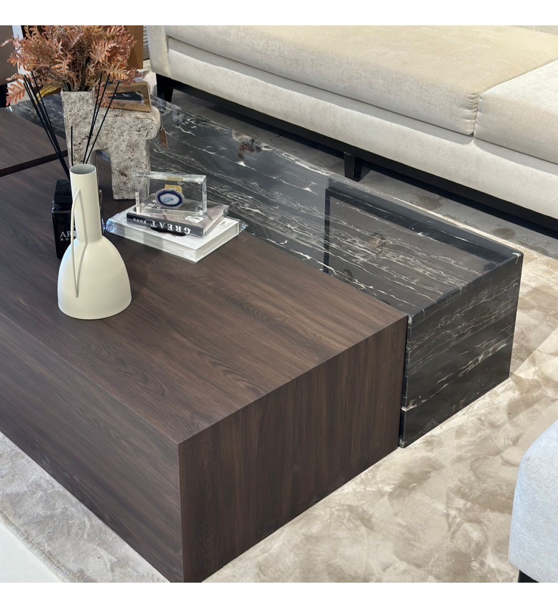 طاولة بتصميم انيق رخام - ابيض جنب خشب بني 160×100×35سم (منتج تفصيل ) طاولة بتصميم انيق رخام - ابيض جنب خشب بني 160×100×35سم (منتج تفصيل )