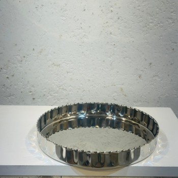 صحن تقديم من الاستانلس استيل مقاس32×32×4.50سم 