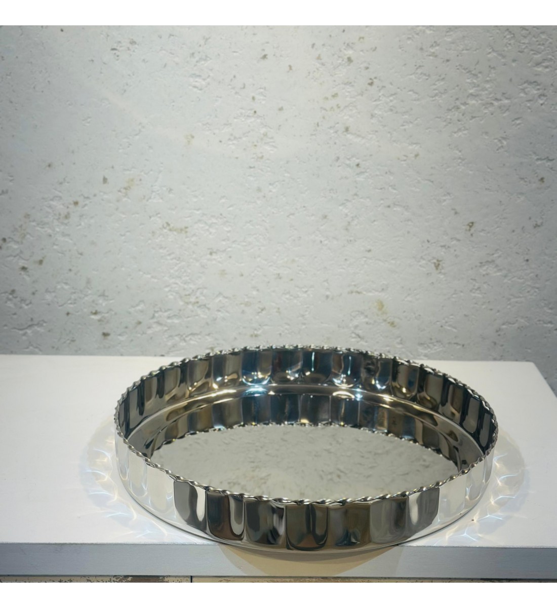 صحن تقديم من الاستانلس استيل مقاس32×32×4.50سم 