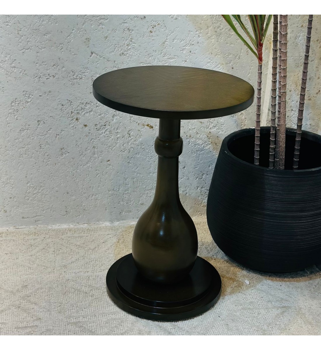 طاوله خدمه خشب بالكامل دائري 35×35×52سم طاوله خدمه خشب بالكامل دائري 35×35×52سم