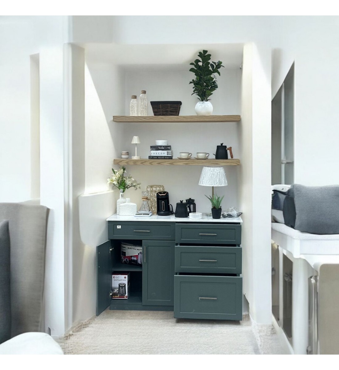 ركن كوفي  زيتي مع رفوف 