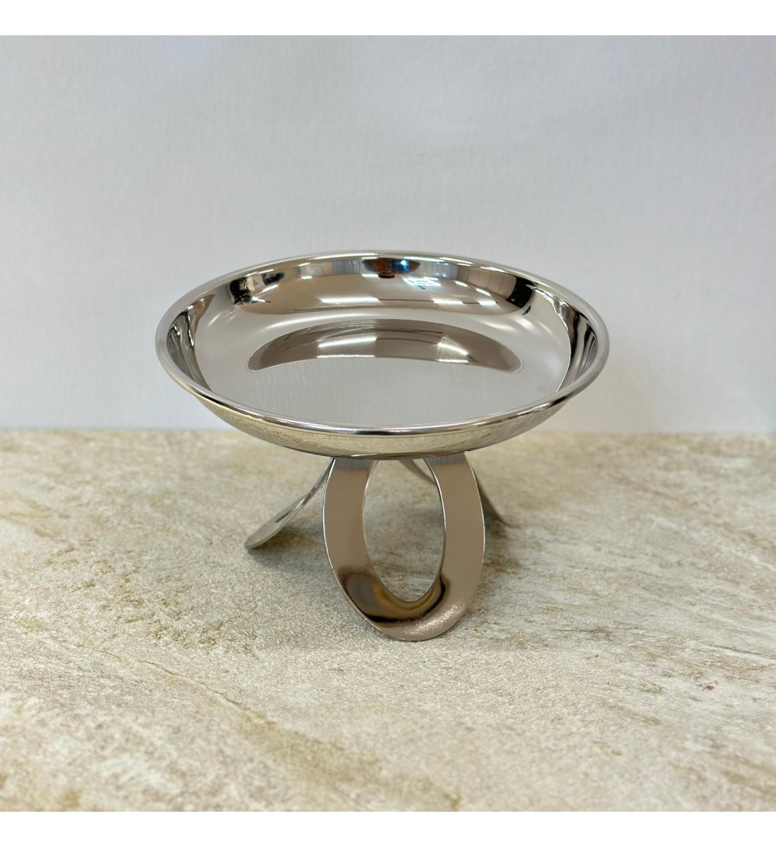 صحن تقديم ضيافة فاخر من المعدن ستيل بقاعده20×20×13سم صحن تقديم ضيافة فاخر من المعدن ستيل بقاعده20×20×13سم