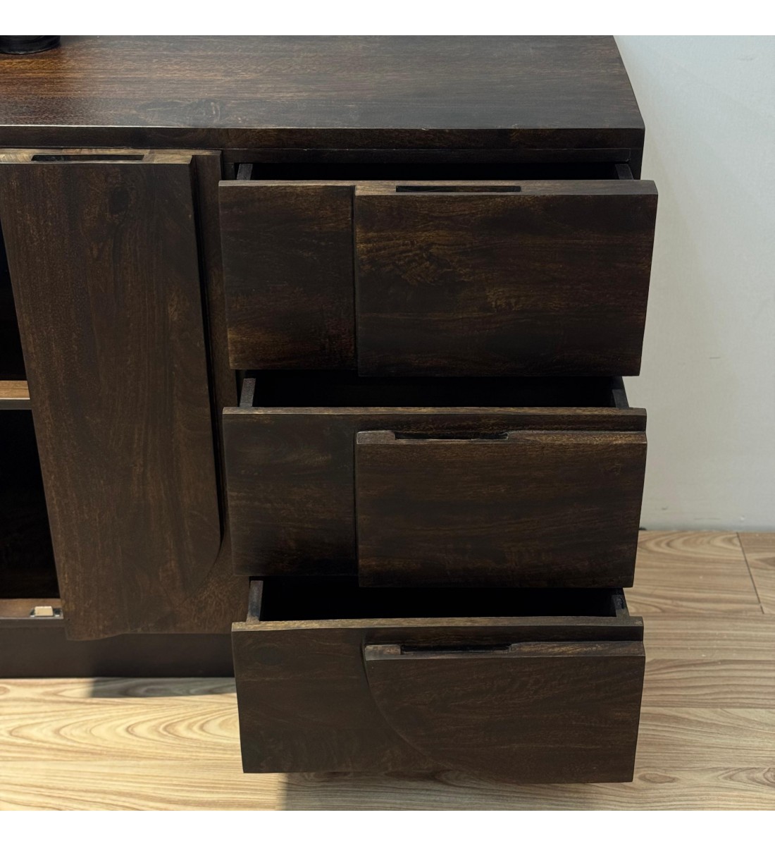 ركن كوفي خشب هندي 140×40×80سم 