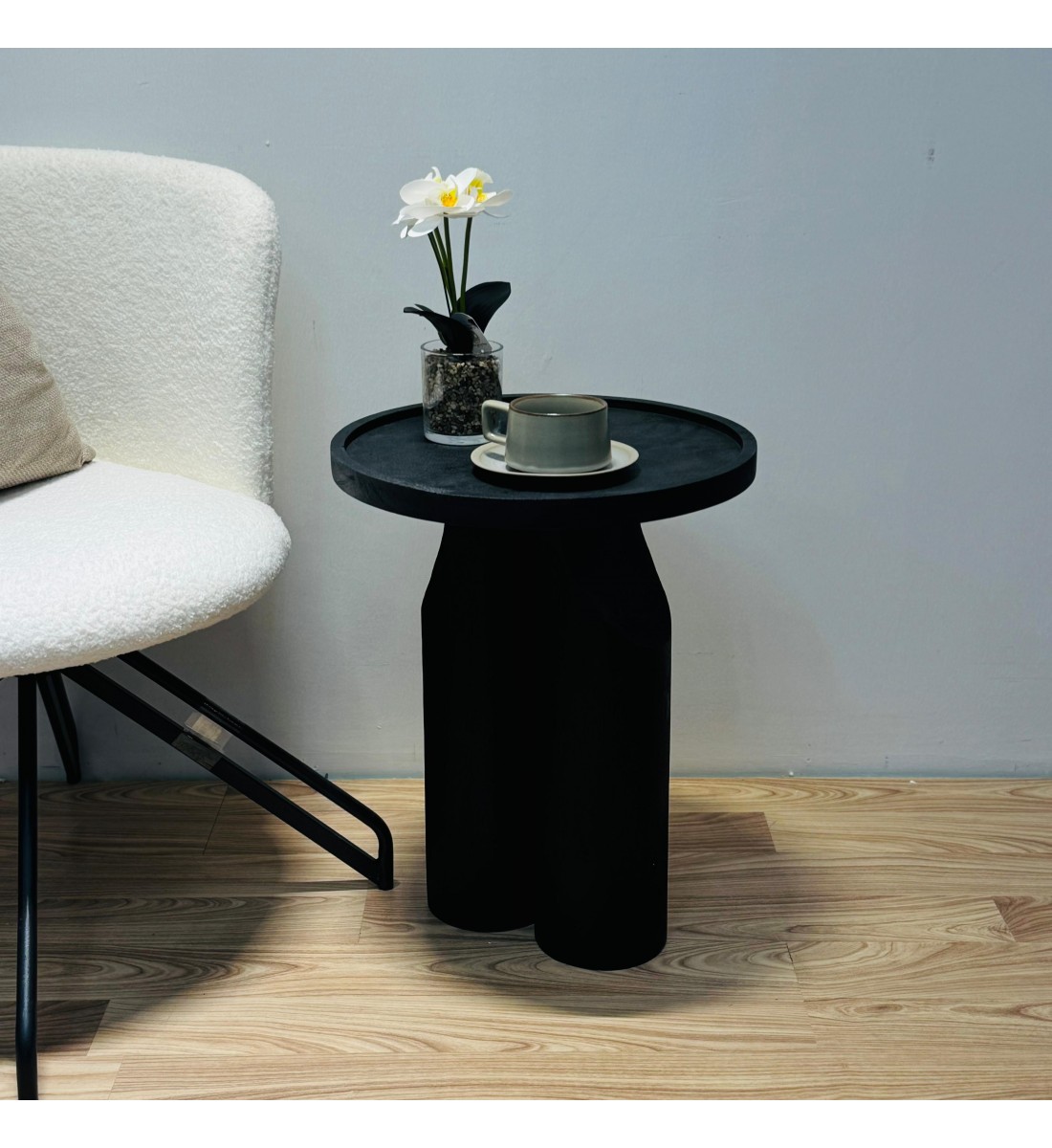 طاولة جانبية من خشب السنديان اسود40×40×50سم 