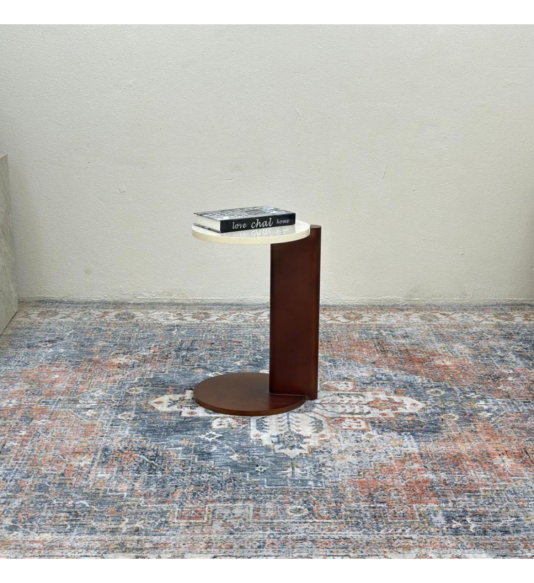 طاولة خدمة سطح بديل الرخام قاعده خشب لون بني