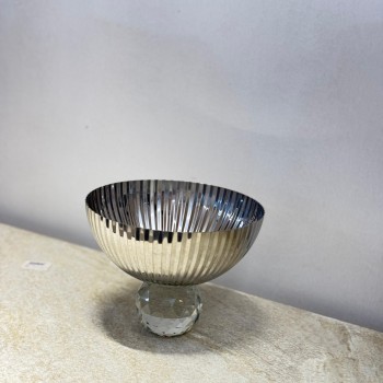 صواني تقديم ستانليس ستيل قاعده20×20×15سم 