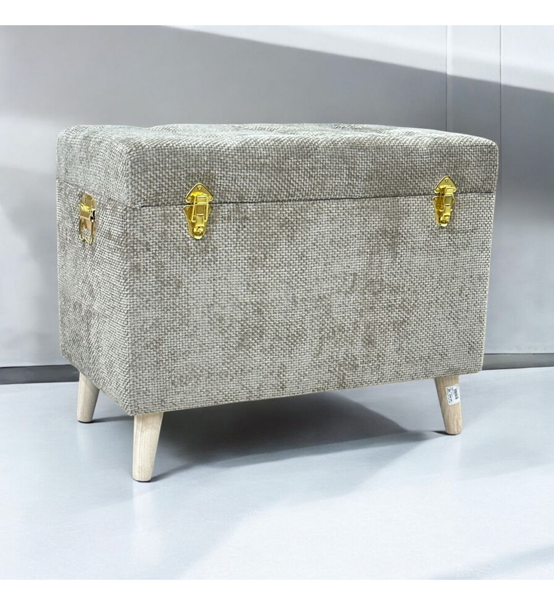 مقعد صندوق سجاد بوكليه بيج 70×40×56سم مقعد صندوق سجاد بوكليه بيج 70×40×56سم