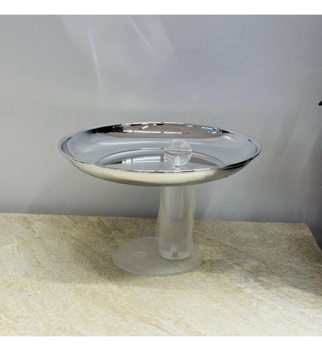 صحن تقديم ضيافة فاخر من المعدن ستيل بقاعده اكرلك25×25×16سم 