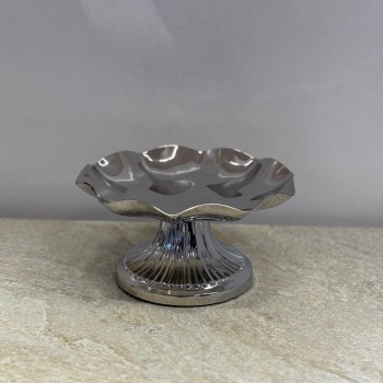 صحن تقديم ضيافة فاخر من المعدن ستيل بقاعده 20×20×10سم