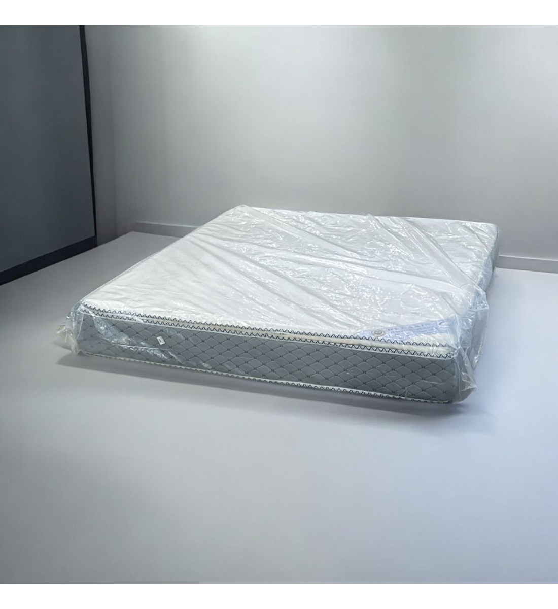 مرتبة سرير إسفنج مشطوف ضمان 8سنوات طبقة 20 سم 180×2سم مرتبة سرير إسفنج مشطوف ضمان 8سنوات طبقة 20 سم 180×2سم