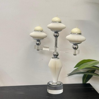 شمعدان فضي اكرلك ابيض ثلاثي تصميم انيق 36×24×5سم 