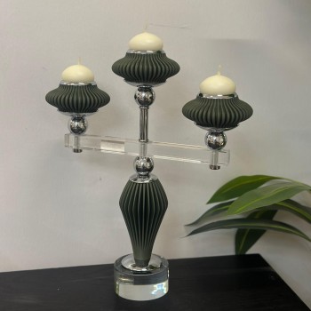 شمعدان اخظر اكرلك ابيض ثلاثي تصميم انيق 36×24×5سم 