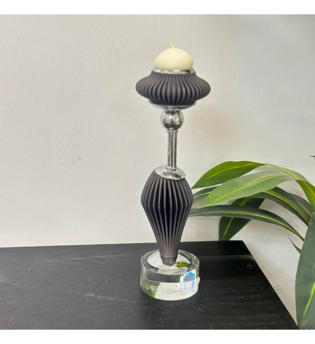 شمعدان بنفسجي اكرلك بنفسجي تصميم انيق31×5×5سم 