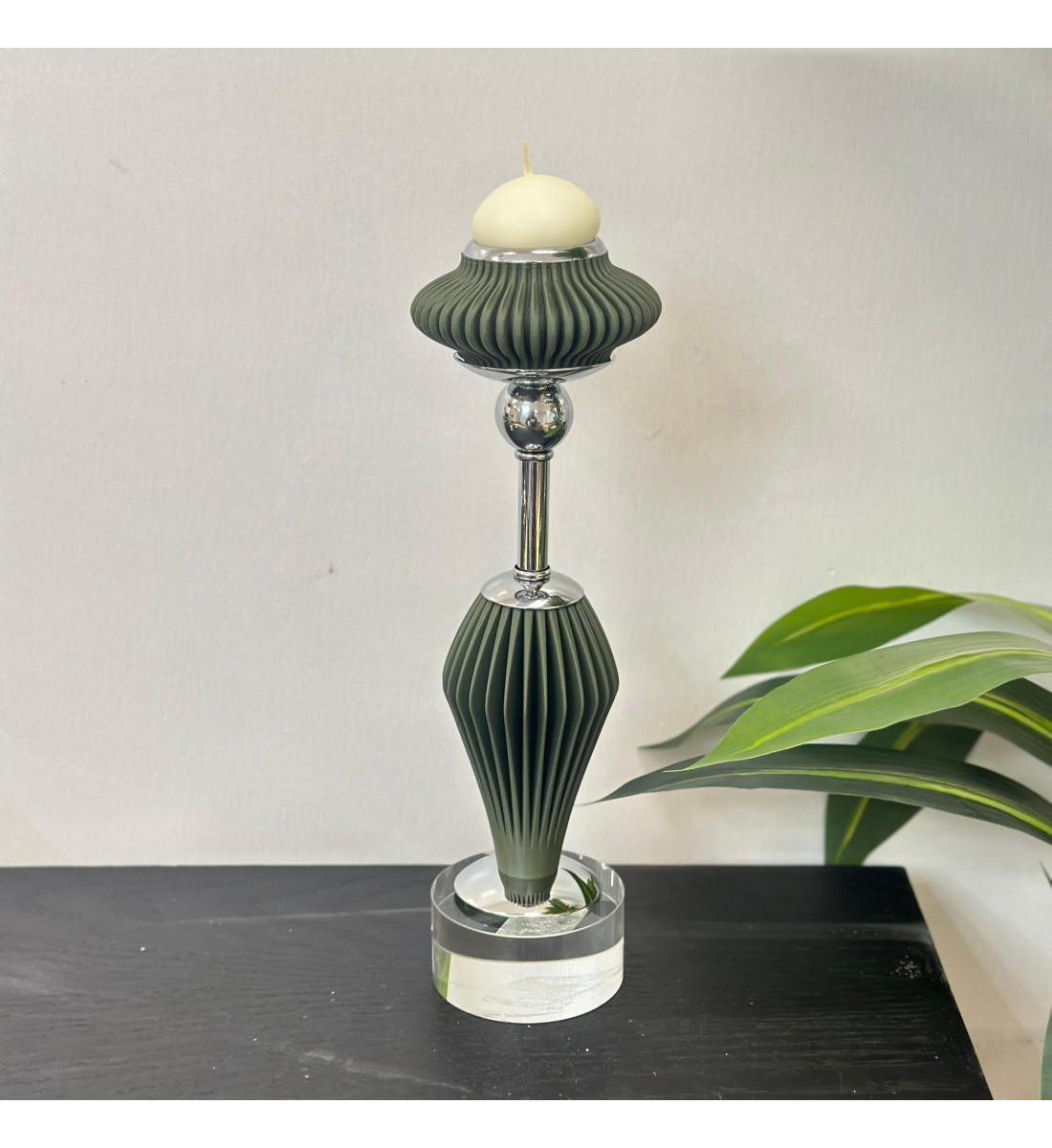 شمعدان اكرلك اخظر تصميم انيق31×5×5سم 