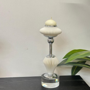 شمعدان ابيض اكرلك تصميم انيق 27×5×5سم 