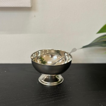 صحن تقديم ضيافة فاخر من المعدن ستيل بقاعده 10×10×7سم 