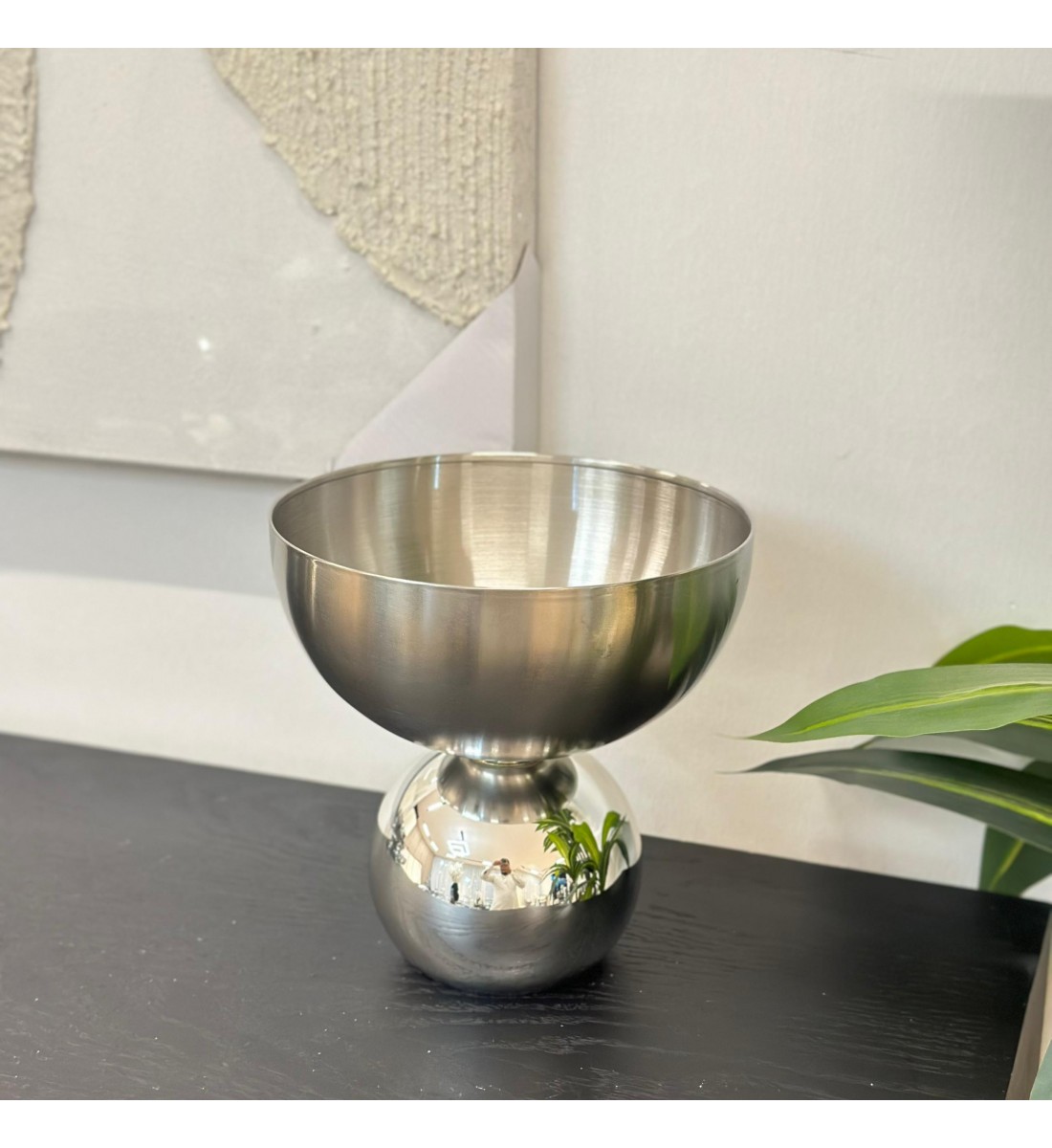 صحن تقديم معدني فاخر بتصميم عصري20×20×21سم صحن تقديم معدني فاخر بتصميم عصري20×20×21سم