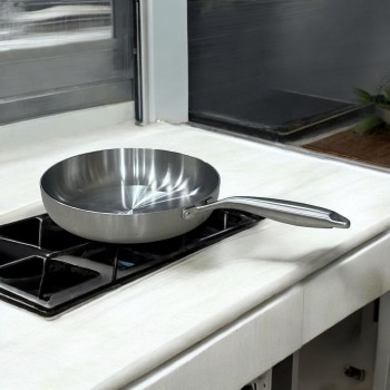 مقلاة ستانلس ستيل فاخرة – لمسة احترافية في مطبخك!مقاس 22سم 